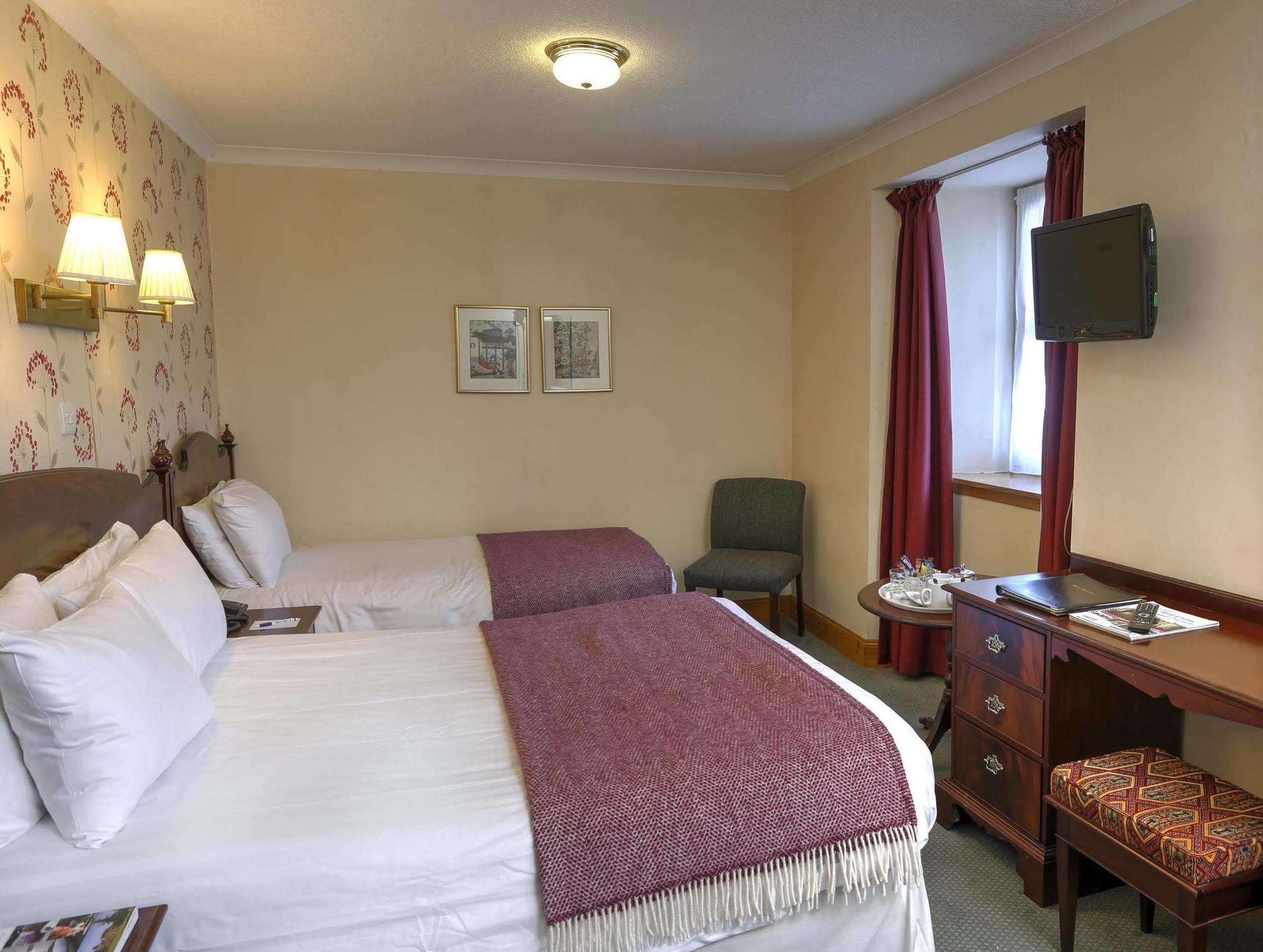 Best Western The Crianlarich Hotel Exteriör bild